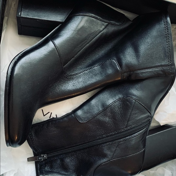 Via Spiga Benita Black Leather boots 8 1/2 booties - Picture 1 of 15